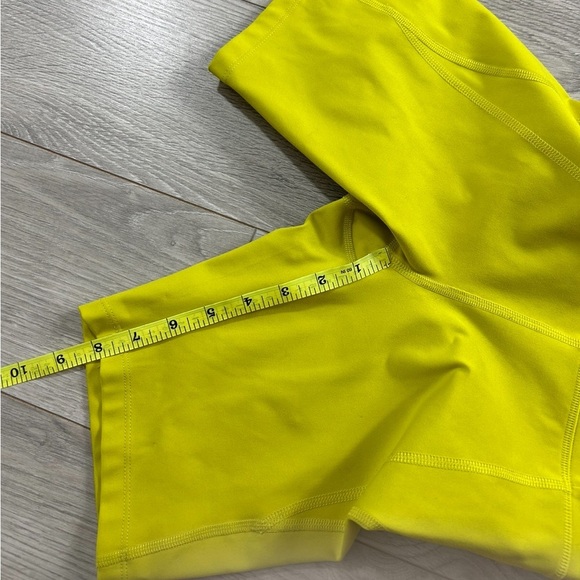 GIRLFRIEND COLLECTIVE High Rise Bike Shorts in Chartreuse - Picture 11 of 12
